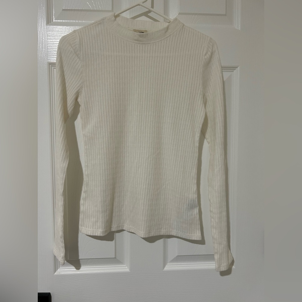 Small PILCRO Anthropologie layering top long sleeve cream